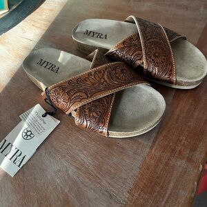 Myra Sandals 8